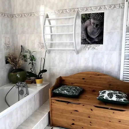 Belle Maison Familiale / Grande Piscine Chauffee